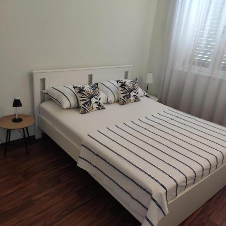 Apartment Dalma Podgora Buitenkant foto